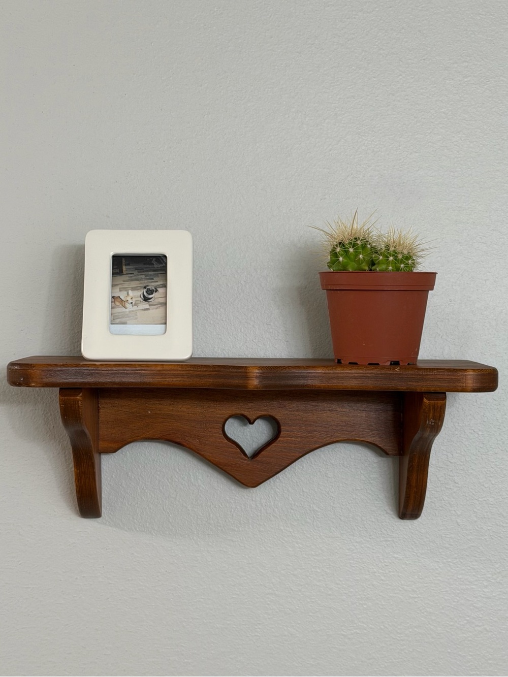 Vintage Heart Accent Wooden Wall Shelf